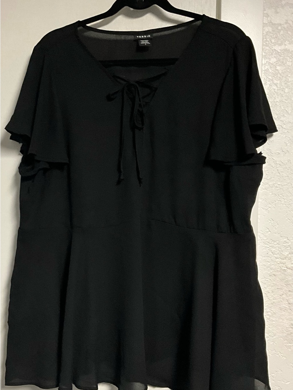 Torrid Black Tie-Front Flutter Sleeve Tunic